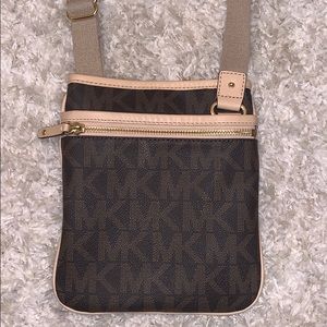 Michael Kors Crossbody Bag